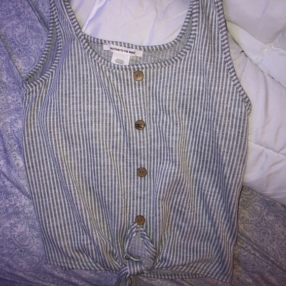 Stripped tank tie in the front - Picture 1 of 2